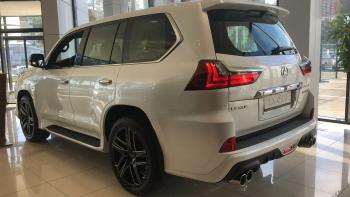 Юбка заднего бампера HEMMES Lexus LX570 J200 2-ой рестайлинг (2015-2022)