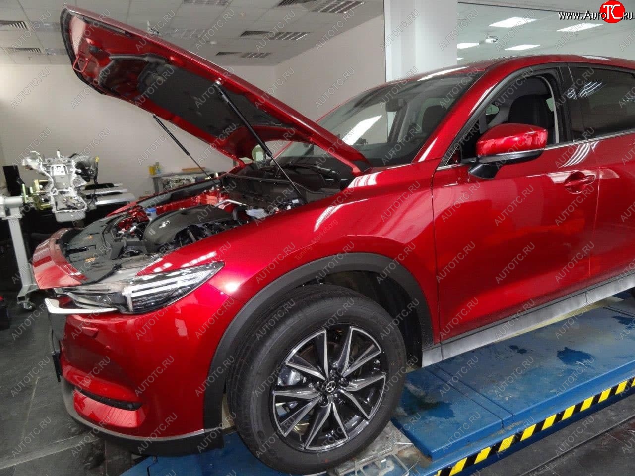 2 049 р. Упоры капота Russtal Mazda CX-5 KF (2016-2025)  с доставкой в г. Тамбов