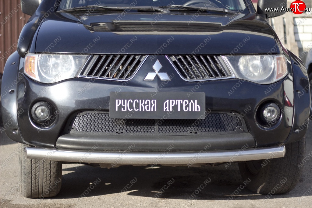 2 499 р. Защитная сетка решетки переднего бампера РА Mitsubishi L200 4  дорестайлинг (2006-2014)  с доставкой в г. Тамбов