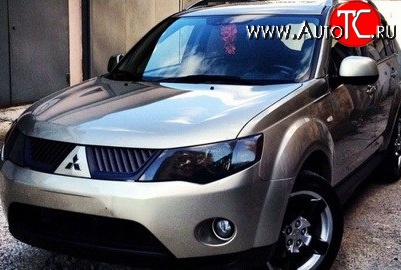 1 529 р. Темная защита передних фар SIM Mitsubishi Outlander XL (CW)  дорестайлинг (2005-2009)  с доставкой в г. Тамбов