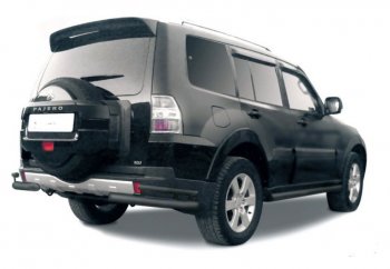 4 399 р. Защита заднего бампера (уголки, 2 трубы d76 и 42 mm)  Mitsubishi Pajero ( 4 V90,  4 V80) (2006-2020) дорестайлинг, дорестайлинг, 2-ой рестайлинг (сталь, черный цвет)  с доставкой в г. Тамбов. Увеличить фотографию 1