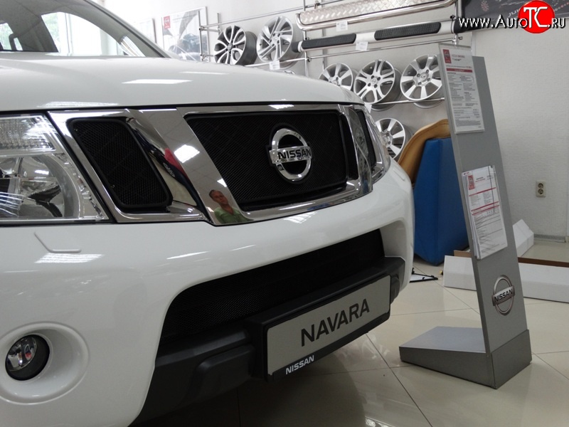 1 469 р. Нижняя сетка на бампер Russtal (черная) Nissan Pathfinder R51 рестайлинг (2009-2014)  с доставкой в г. Тамбов