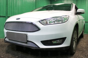 3 499 р. Защитная сетка в бампер (низ, ячейка 3х7 мм) Alfeco Стандарт Ford Focus 3 седан рестайлинг (2014-2019) (Хром)  с доставкой в г. Тамбов. Увеличить фотографию 3