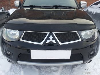 Защитная сетка в бампер (верх, 2 части, ячейка 3х7 мм) Alfeco Стандарт Mitsubishi L200 4  дорестайлинг (2006-2014)  (Чёрная)