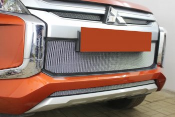 2 689 р. Защитная сетка в бампер (низ, ячейка 3х7 мм) Alfeco Стандарт Mitsubishi L200 5 KK,KL рестайлинг (2018-2022) (Хром)  с доставкой в г. Тамбов. Увеличить фотографию 2