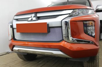 2 689 р. Защитная сетка в бампер (низ, ячейка 3х7 мм) Alfeco Стандарт Mitsubishi L200 5 KK,KL рестайлинг (2018-2022) (Хром)  с доставкой в г. Тамбов. Увеличить фотографию 4