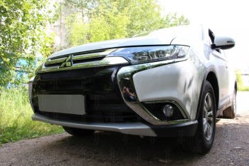 6 999 р. Защитная сетка в бампер (4 части, ячейка 3х7 мм) Alfeco Стандарт Mitsubishi Outlander GF 2-ой рестайлинг (2015-2018) (Чёрная)  с доставкой в г. Тамбов. Увеличить фотографию 2