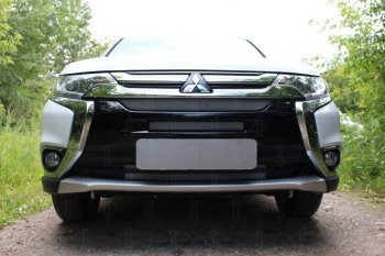 7 249 р. Защитная сетка в бампер (4 части, ячейка 3х7 мм) Alfeco Стандарт  Mitsubishi Outlander  GF (2015-2018) 2-ой рестайлинг (Хром)  с доставкой в г. Тамбов. Увеличить фотографию 3