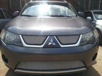 Защитная сетка в бампер (верх, ячейка 3х7 мм) Alfeco Стандарт Mitsubishi Outlander XL (CW)  дорестайлинг (2005-2009) ()