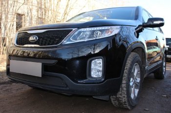 3 989 р. Защитная сетка в бампер (низ, ячейка 4х10 мм) Alfeco Премиум KIA Sorento XM рестайлинг (2012-2015) (Чёрная)  с доставкой в г. Тамбов. Увеличить фотографию 2