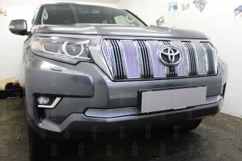 4 499 р. Защитная сетка в бампер (низ, ячейка 4х10 мм) Стрелка11 Премиум Toyota Land Cruiser Prado J150 2-ой рестайлинг (2017-2020) (Хром)  с доставкой в г. Тамбов. Увеличить фотографию 2