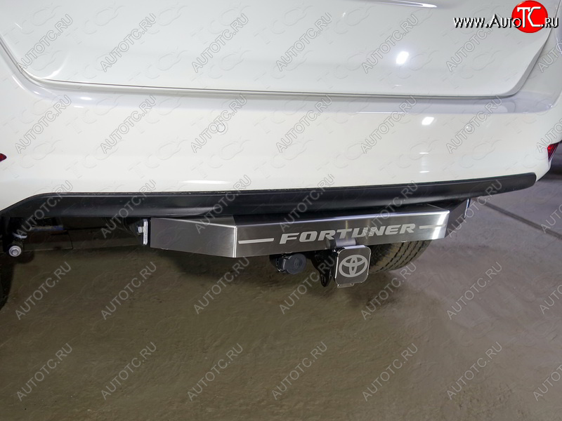 17 399 р.  Фаркоп (тягово-сцепное устройство) TCC Тюнинг  Toyota Fortuner  AN160 (2015-2020) дорестайлинг (крюк Е, надпись Fortuner)  с доставкой в г. Тамбов