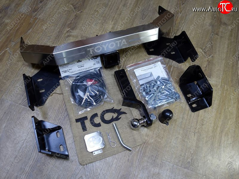 22 999 р. Фаркоп (тягово-сцепное устройство) TCC Тюнинг  Toyota Fortuner  AN160 (2020-2025) рестайлинг (оцинкованный, крюк Е, надпись Toyota)  с доставкой в г. Тамбов