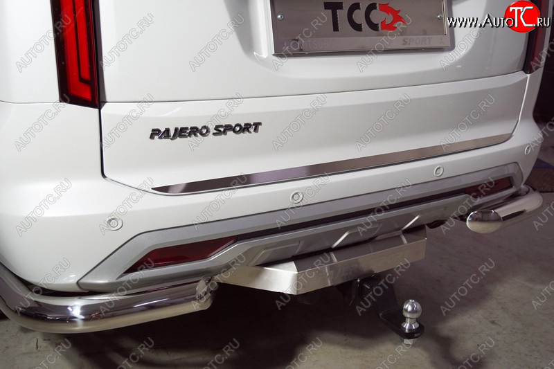 2 659 р. Накладка на заднюю дверь, ТСС Тюнинг  Mitsubishi Pajero Sport  QF (2019-2022) рестайлинг (лист шлифованный)  с доставкой в г. Тамбов