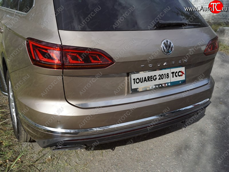 3 099 р. Накладка на заднюю дверь, ТСС Тюнинг  Volkswagen Touareg  CR (2018-2024) (Лист шлифованный)  с доставкой в г. Тамбов