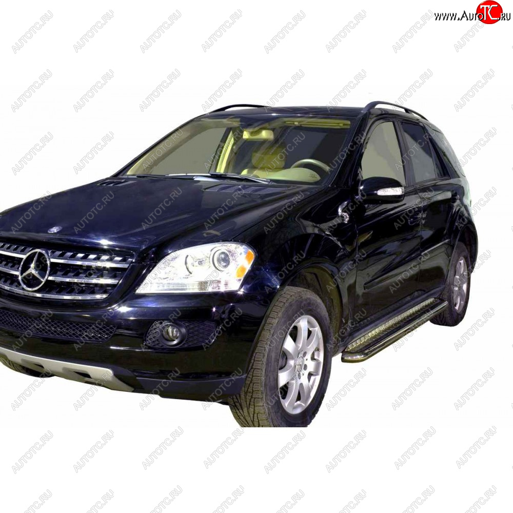 10 599 р. Защита порогов с алюминиевым листом d63.5, Техно Сфера  Mercedes-Benz ML class ( W163,  W164,  W166) (1997-2015) дорестайлинг, рестайлинг, дорестайлинг, рестайлинг (Черный матовый)  с доставкой в г. Тамбов