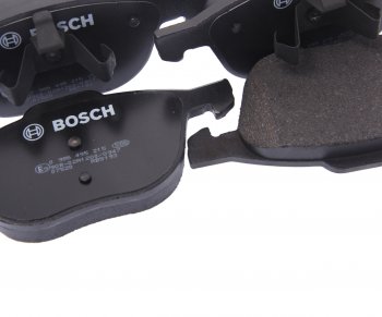 2 559 р. Колодки тормозные передние (4шт.) BOSCH Ford Focus 2 седан рестайлинг (2007-2011)  с доставкой в г. Тамбов. Увеличить фотографию 2