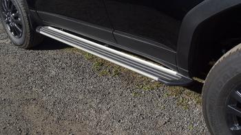 Пороги алюминиевые Slim Line ТСС Тюнинг Toyota Land Cruiser Prado  J250 (2023-2025) (серебро)