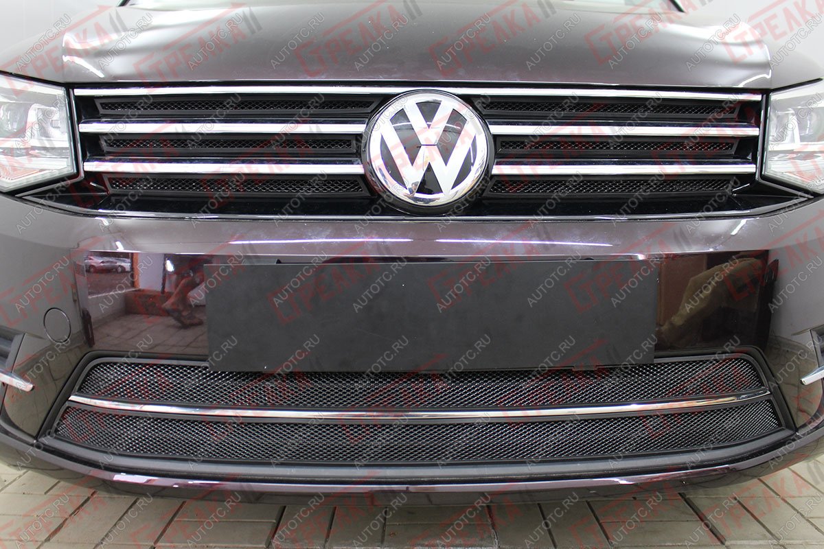 4 799 р. Защита радиатора (верх 6 частей) Стрелка11 Стандарт Volkswagen Caddy 2K рестайлинг (2015-2020) (черная)  с доставкой в г. Тамбов