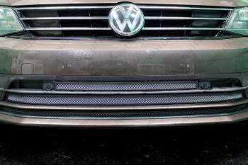 4 299 р.  Защита радиатора (3 части) Стрелка11 Стандарт  Volkswagen Jetta  A6 (2015-2018) седан рестайлинг (хром)  с доставкой в г. Тамбов. Увеличить фотографию 1