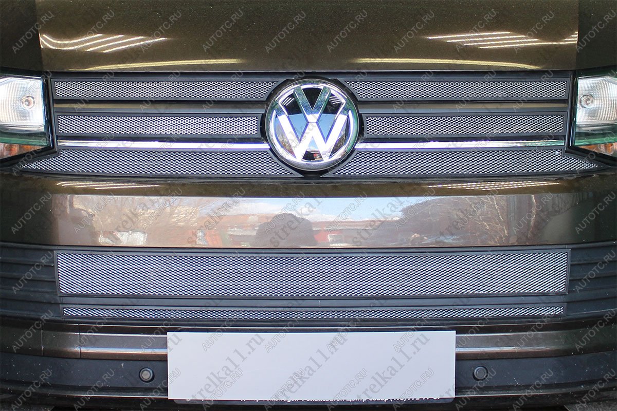 5 449 р. Защита радиатора (6 части верх) Стрелка11 Стандарт Volkswagen Multivan T6 дорестайлинг (2016-2019) (черная)  с доставкой в г. Тамбов