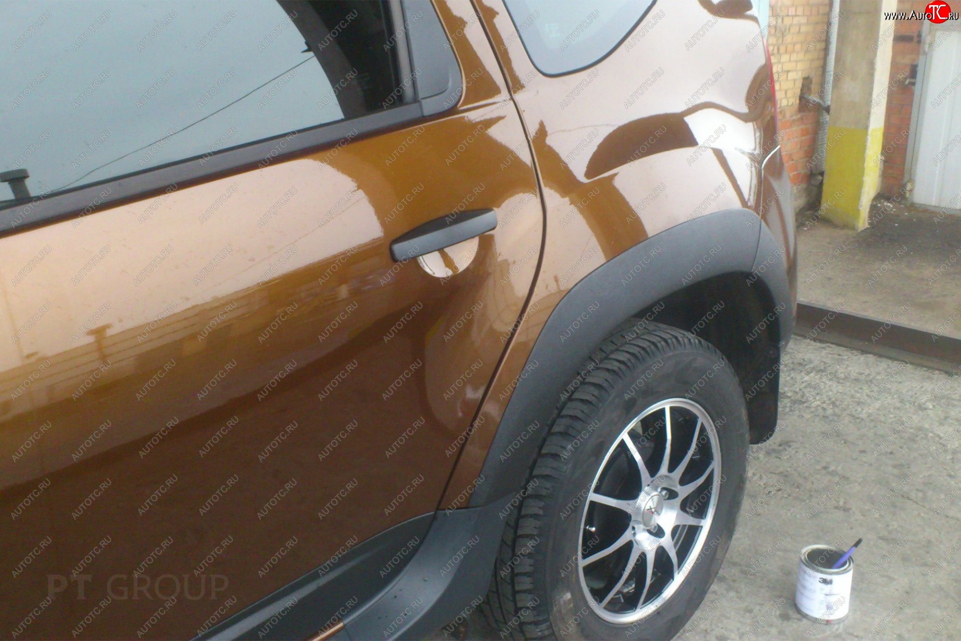 5 999 р. Комплект накладок на колёсные арки Petroil Tuning Renault Duster HS рестайлинг (2015-2021) (Текстурная поверхность)  с доставкой в г. Тамбов