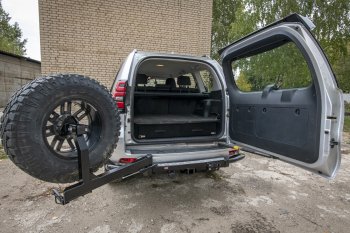 77 999 р. Бампер силовой задний РИФ Toyota Land Cruiser Prado J150 2-ой рестайлинг (2017-2020) (С квадратом под фаркоп, калиткой и подсветкой номера)  с доставкой в г. Тамбов. Увеличить фотографию 9