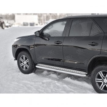 26 999 р. Порожки для ног (труба Ø63) SLITKOFF  Toyota Fortuner  AN160 (2015-2025) дорестайлинг, рестайлинг (лист - алюминий, профиль - сталь)  с доставкой в г. Тамбов. Увеличить фотографию 3