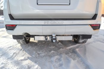 16 519 р. Фаркоп Petroil Tuning (съемный квадрат)  Toyota Land Cruiser  J300 (2021-2025) дорестайлинг (с нержавеющей накладкой)  с доставкой в г. Тамбов. Увеличить фотографию 6