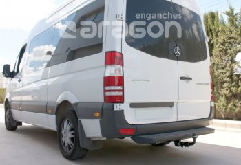 12 299 р. Фаркоп Aragon. (шар S)  Mercedes-Benz Sprinter ( W906,  W910) (2006-2024), Volkswagen Crafter  1 (2006-2017)  с доставкой в г. Тамбов. Увеличить фотографию 1