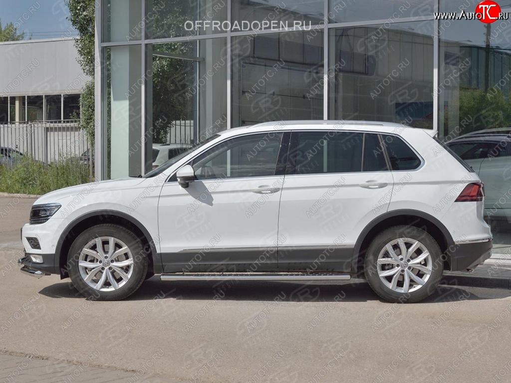 31 649 р. Пороги труба 120х60 овал с проступью Russtal Volkswagen Tiguan Mk2 дорестайлинг (2016-2020)  с доставкой в г. Тамбов