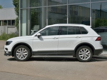 16 299 р. Защита порогов из круглой трубы диаметром 63 мм Russtal v3 Volkswagen Tiguan Mk2 дорестайлинг (2016-2020)  с доставкой в г. Тамбов. Увеличить фотографию 3